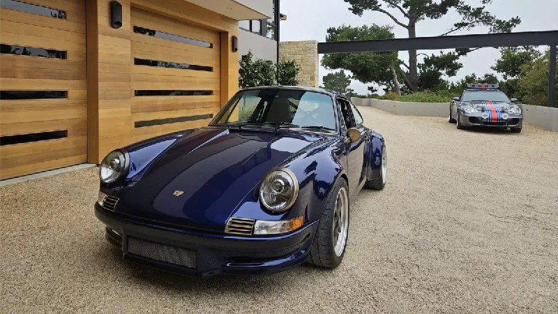 Классический Porsche 911 Carrera преобразован в ретромод в стиле RSR Классический Porsche 911 Carrera преобразован в ретромод в стиле RSR