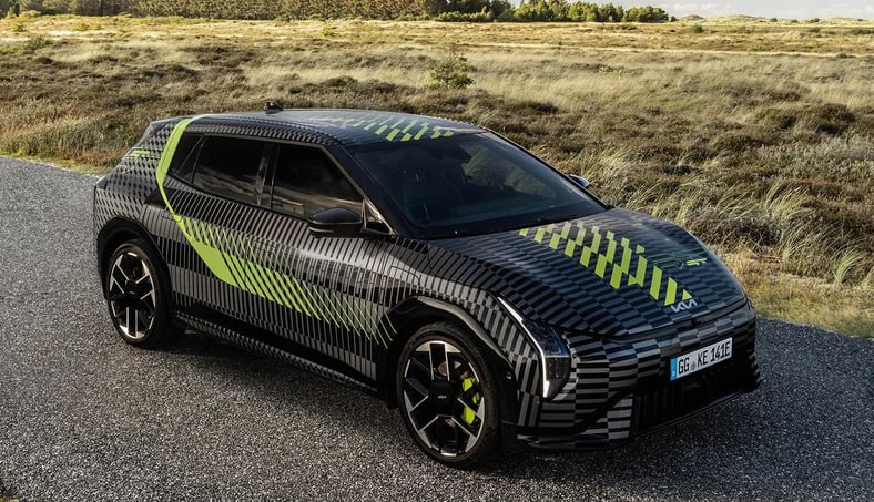 Kia анонсирует выпуск спортивной версии электрохэтчбека EV4 GT в 2026 году