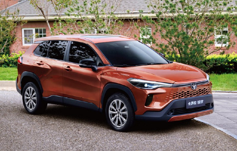 Обновленная Toyota Corolla Cross представлена на рынке Китая