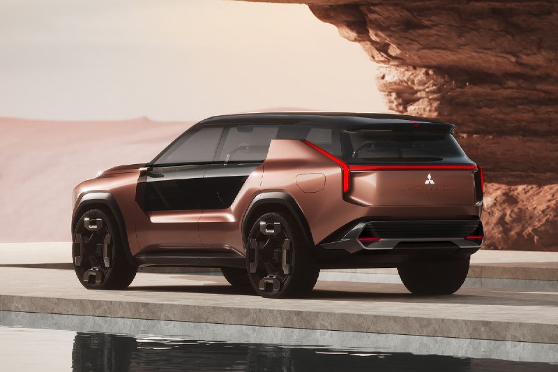 Концепт Mitsubishi Elevance: будущее кроссоверов с электромоторами и ИИ Концепт Mitsubishi Elevance: будущее кроссоверов с электромоторами и ИИ