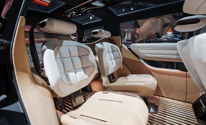 Концепт Mitsubishi Elevance: будущее кроссоверов с электромоторами и ИИ Концепт Mitsubishi Elevance: будущее кроссоверов с электромоторами и ИИ