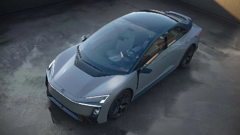 Японский автопроизводитель презентовал футуристический концепт Toyota Corolla Японский автопроизводитель презентовал футуристический концепт Toyota Corolla
