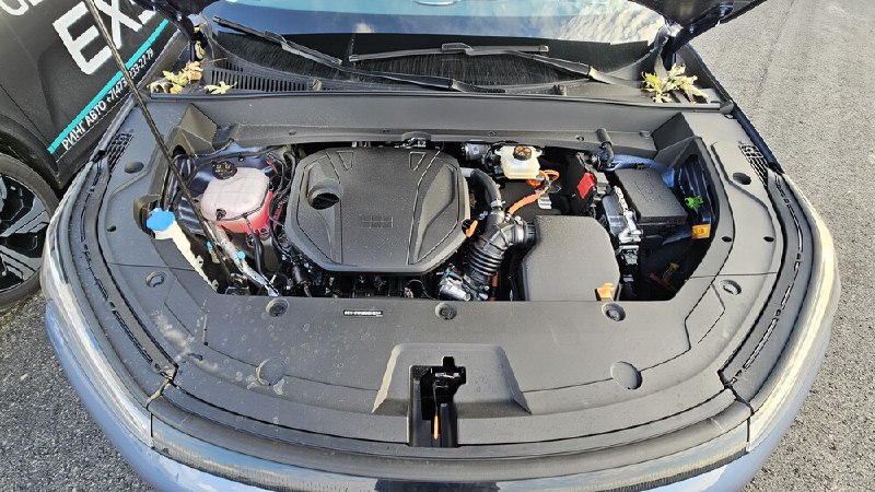 Обзор нового гибридного кроссовера Geely EX5 EM-i: преимущества и особенности Обзор нового гибридного кроссовера Geely EX5 EM-i: преимущества и особенности