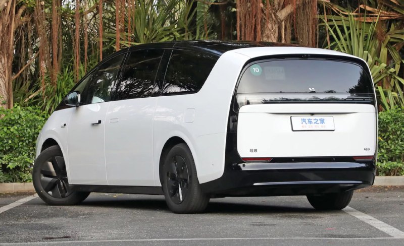 Li Auto выполняет массовый отзыв минивэнов Li Mega 2024 года из-за возможных проблем с системой охлаждения