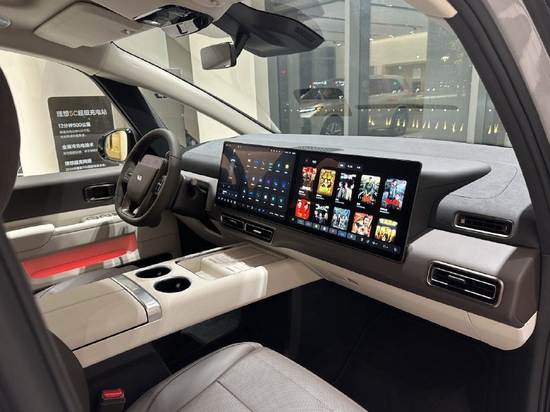 Li Auto выполняет массовый отзыв минивэнов Li Mega 2024 года из-за возможных проблем с системой охлаждения