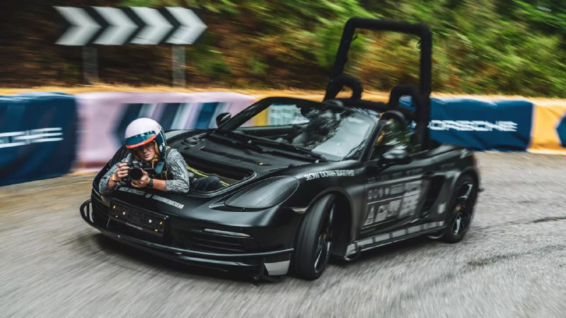 Porsche превратил свой Boxster в профессиональную съемочную машину