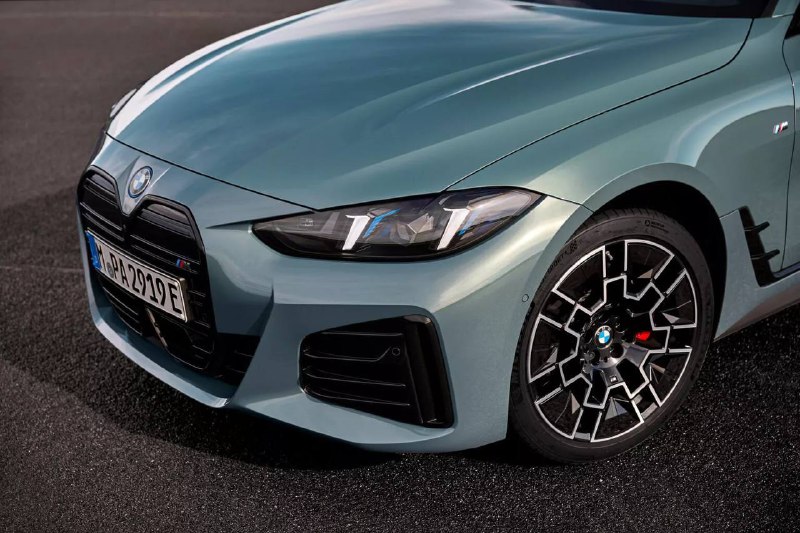 Обновлённый электромобиль BMW i4 M60 превзошёл M3 по скорости и характеристикам