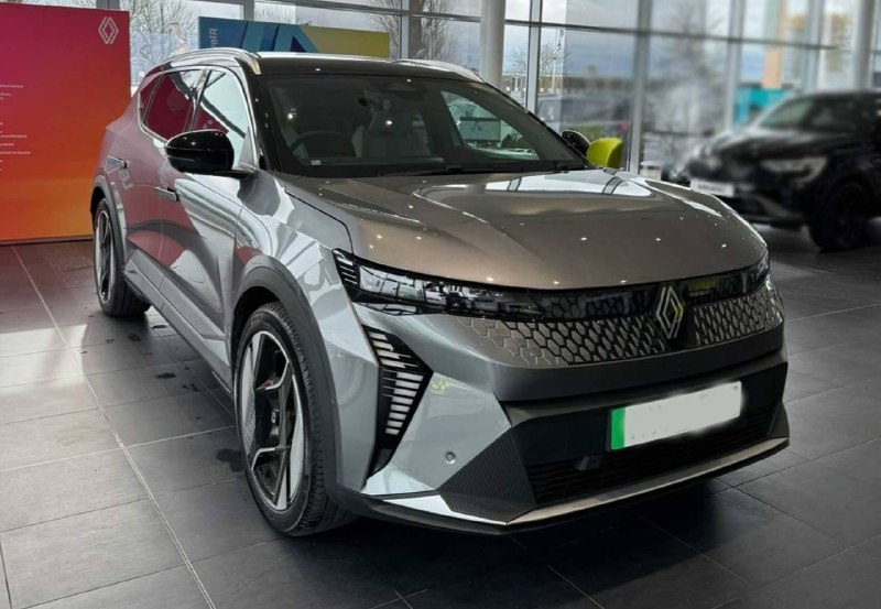 Renault планирует вернуть бензиновые и гибридные двигатели в новые версии Megane и Scenic