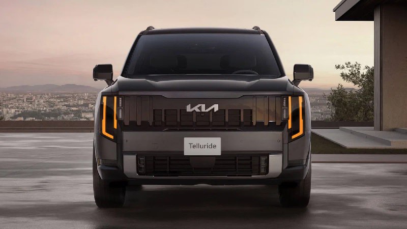 Обновленный кроссовер Kia Telluride представит усиленную версию и новые размеры