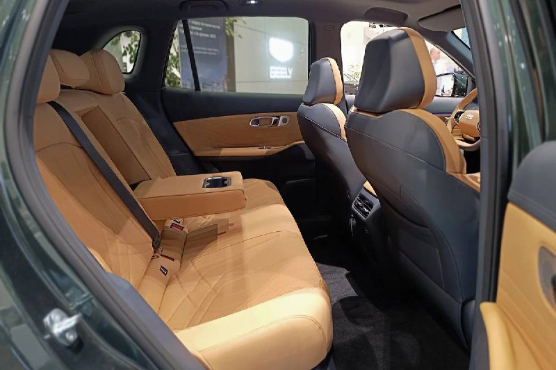 В России объявлены цены на гибридный кроссовер Geely EX5 EM‑i В России объявлены цены на гибридный кроссовер Geely EX5 EM‑i