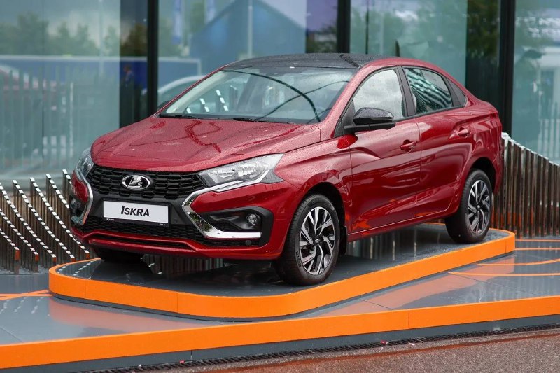 АвтоВАЗ скрытно ограничил продажи новой модели Lada Iskra из-за проблем с предохранителями