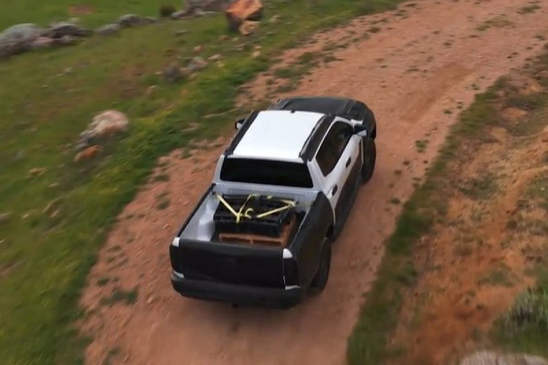 Новый Nissan Navara: мировая премьера 19 ноября в Австралии Новый Nissan Navara: мировая премьера 19 ноября в Австралии