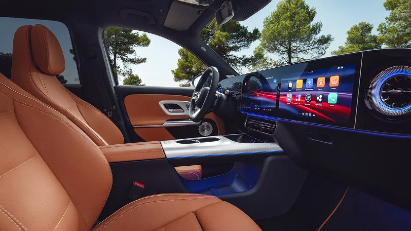 Mercedes-Benz представит новый компактный кроссовер GLB с электрификацией и расширенными возможностями салона Mercedes-Benz представит новый компактный кроссовер GLB с электрификацией и расширенными возможностями салона
