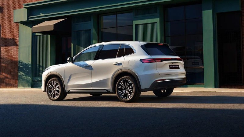 Стоимость гибридного кроссовера Geely EX5 EM-i в России стартует от 3,57 млн рублей Стоимость гибридного кроссовера Geely EX5 EM-i в России стартует от 3,57 млн рублей