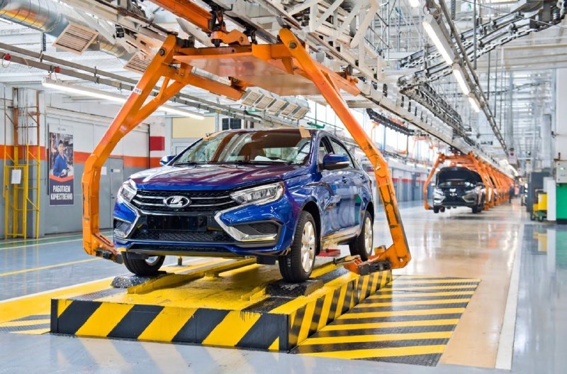Доля автомобилей локальной сборки в России превысила 50%Из 1,06 млн новых автомобилей, реализованных на российском рынке за последние 10 месяцев, 555 тысяч были локальной сборки.