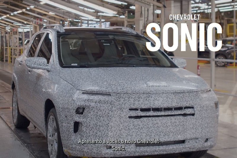 Chevrolet готовит новый доступный кроссовер Sonic для рынка Бразилии Chevrolet готовит новый доступный кроссовер Sonic для рынка Бразилии