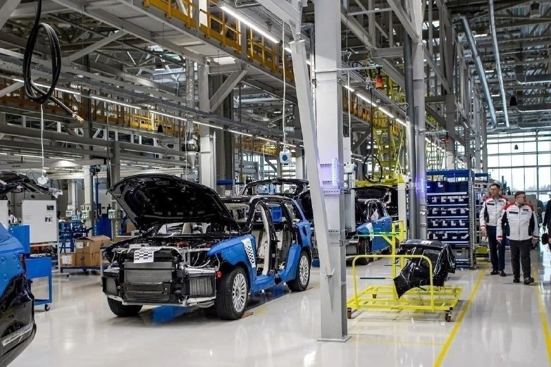 Минпромторг планирует увеличить объемы производства автомобилей Aurus и развивать новые направления Минпромторг планирует увеличить объемы производства автомобилей Aurus и развивать новые направления