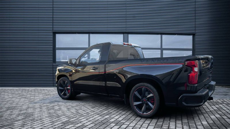 Эксклюзивный пикап Chevrolet Yenko SC Silverado с мощностью 1000 лошадиных сил Эксклюзивный пикап Chevrolet Yenko SC Silverado с мощностью 1000 лошадиных сил