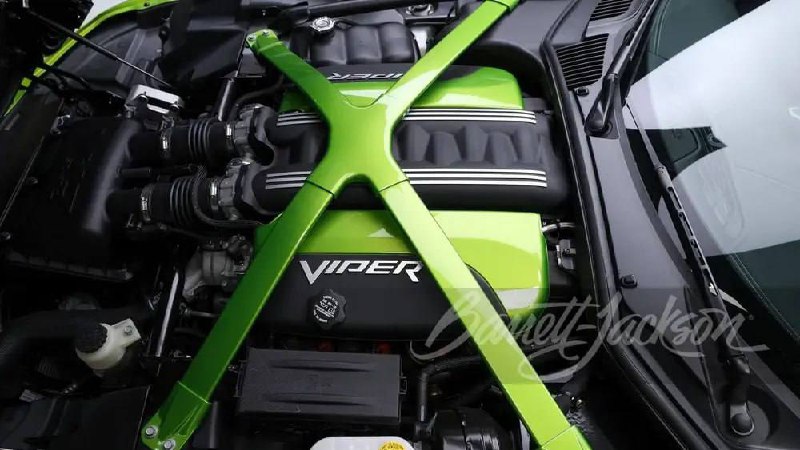 Редчайшая Dodge Viper ACR 2017 с минимальным пробегом выставлена на аукцион