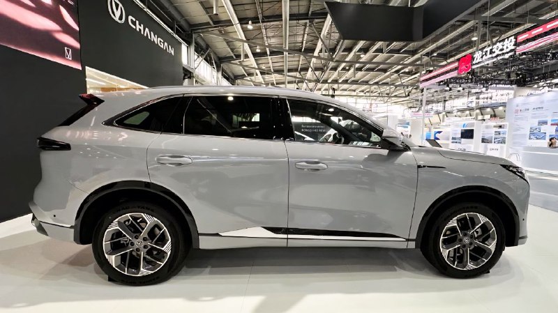 Новый Changan CS75 Plus выходит на рынок России: особенности и характеристики Новый Changan CS75 Plus выходит на рынок России: особенности и характеристики