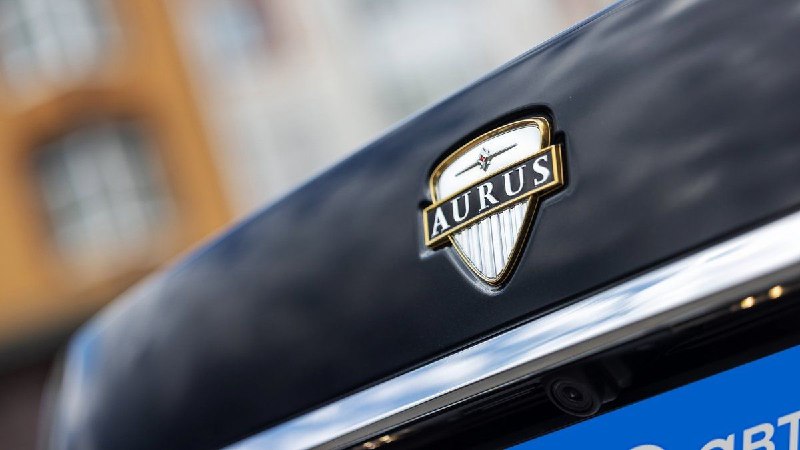 «Газпром» приобрел контрольный пакет акций российского автопроизводителя Aurus