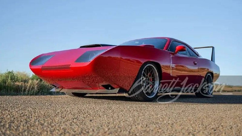Модификация Dodge Challenger Hellcat Redeye 2022 с карбоновыми элементами и высокой мощностью Модификация Dodge Challenger Hellcat Redeye 2022 с карбоновыми элементами и высокой мощностью
