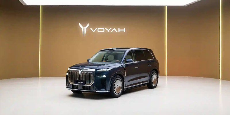 Voyah представляет в России флагманский гибридный кроссовер Taishan