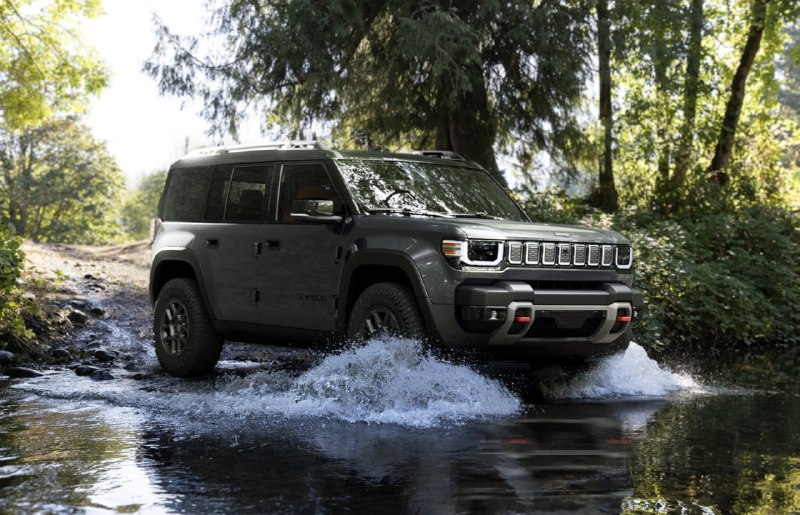 Jeep представить новый электровнедорожник Recon Jeep представить новый электровнедорожник Recon