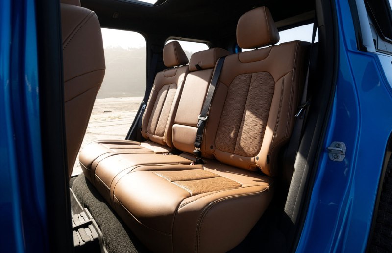 Jeep представить новый электровнедорожник Recon Jeep представить новый электровнедорожник Recon