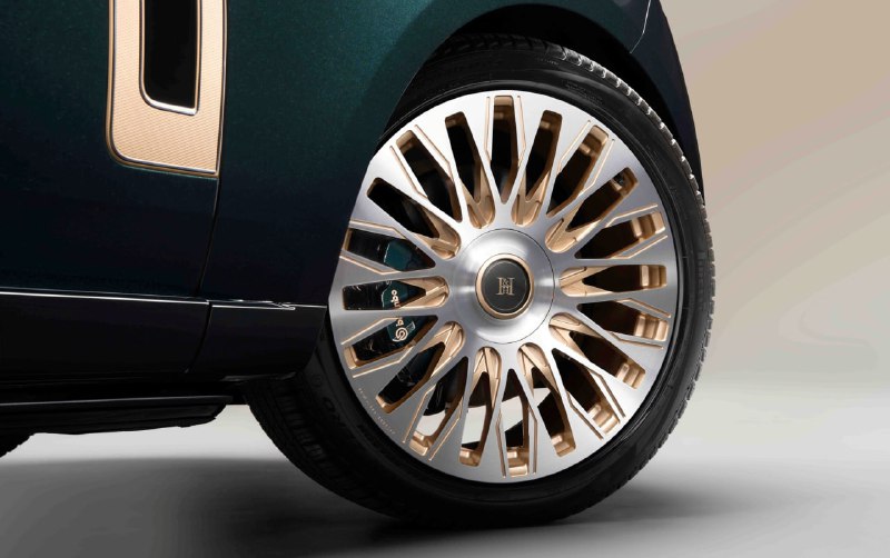 Эксклюзивный охотничий внедорожник на базе Range Rover от Overfinch и Holland & Holland Эксклюзивный охотничий внедорожник на базе Range Rover от Overfinch и Holland & Holland