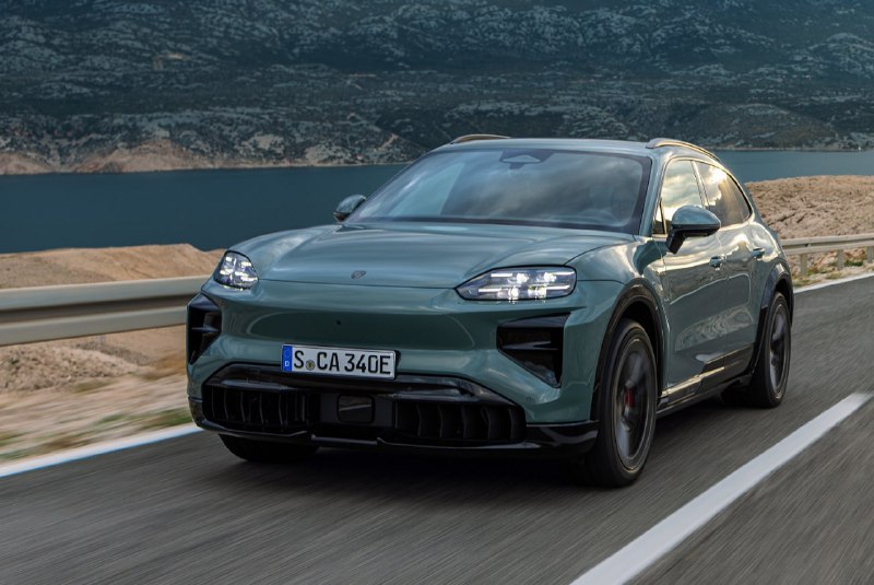 Новый электрокроссовер Porsche Cayenne с рекордным запасом хода и передовыми технологиями