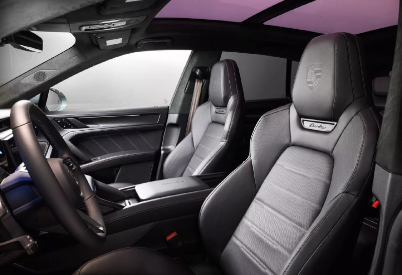 Новый электрокроссовер Porsche Cayenne с рекордным запасом хода и передовыми технологиями