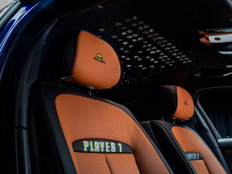 Наиболее необычное творение Rolls-Royce: игровая версия Ghost в стиле ретро-гейминга Наиболее необычное творение Rolls-Royce: игровая версия Ghost в стиле ретро-гейминга