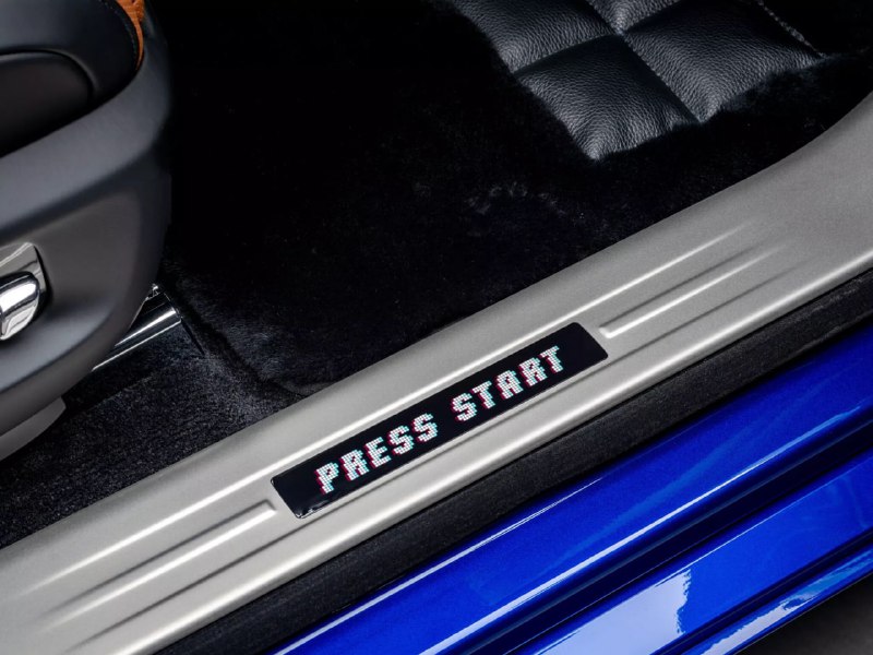 Наиболее необычное творение Rolls-Royce: игровая версия Ghost в стиле ретро-гейминга Наиболее необычное творение Rolls-Royce: игровая версия Ghost в стиле ретро-гейминга