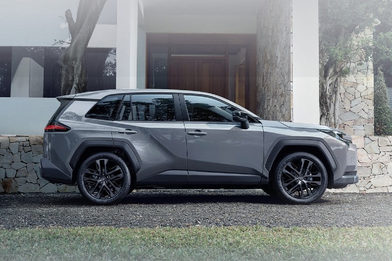 В Китае представлен новый бензиновый Toyota RAV4 шестого поколения