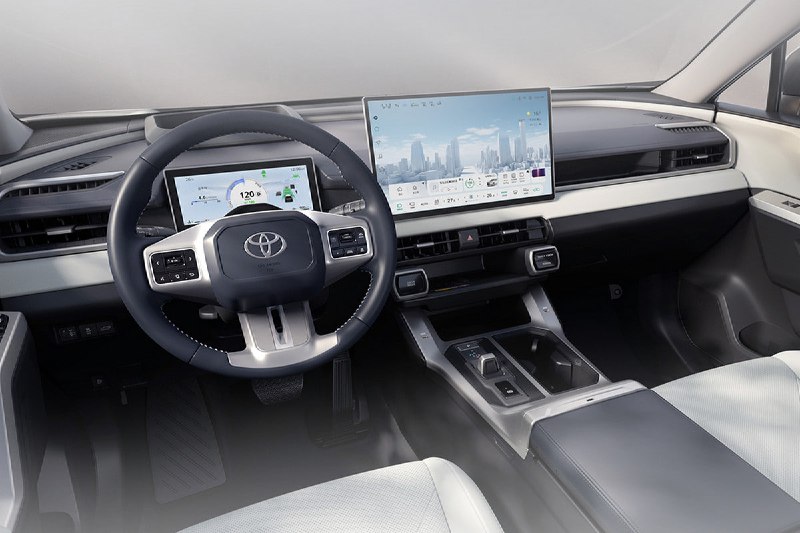 В Китае представлен новый бензиновый Toyota RAV4 шестого поколения