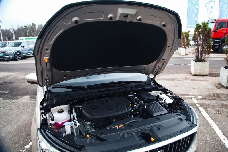 В России исключили самую доступную комплектацию Geely Emgrand и вводят новую модель конкурента В России исключили самую доступную комплектацию Geely Emgrand и вводят новую модель конкурента