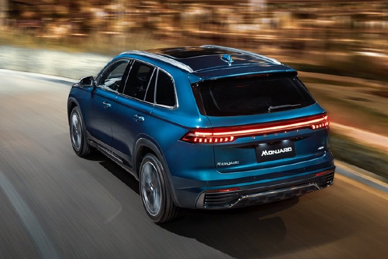 Фото обновлённого Geely Monjaro для российского рынка появилось у «Китайских автомобилей».