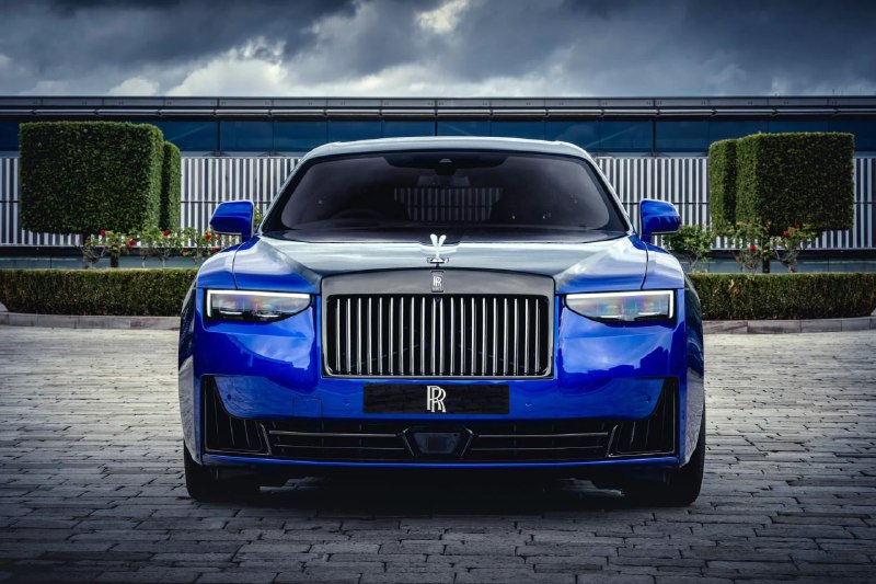 Уникальный Rolls-Royce Ghost в стиле ретро-видеоигр