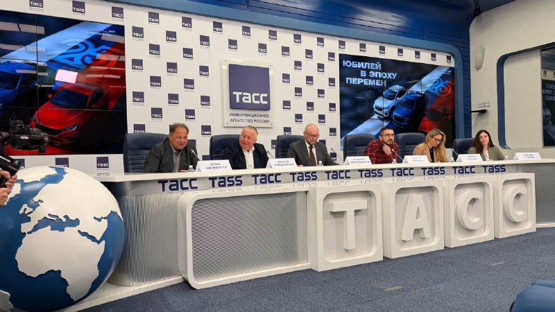 Объявлены победители национальной премии «Автомобиль года — 2025» в России Объявлены победители национальной премии «Автомобиль года — 2025» в России