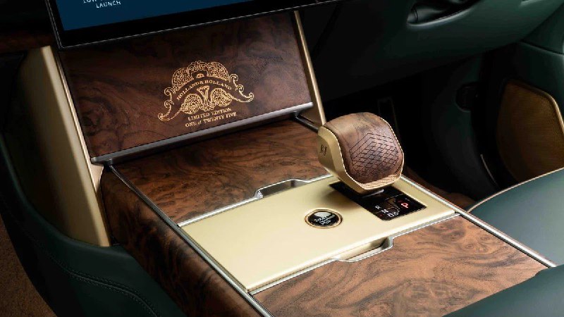 Лимитированный внедорожник Range Rover Holland & Holland Edition: роскошное сотрудничество с оружейным брендом Лимитированный внедорожник Range Rover Holland & Holland Edition: роскошное сотрудничество с оружейным брендом