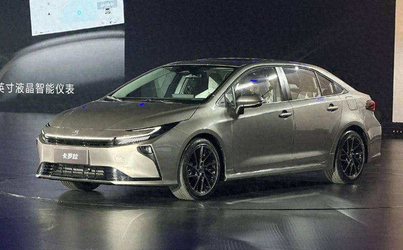 Обновлённая Toyota Corolla представлена в Китае Обновлённая Toyota Corolla представлена в Китае