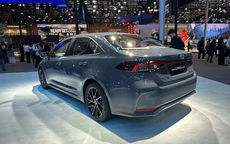 Обновлённая Toyota Corolla получила рестайлинг для китайского рынка Обновлённая Toyota Corolla получила рестайлинг для китайского рынка