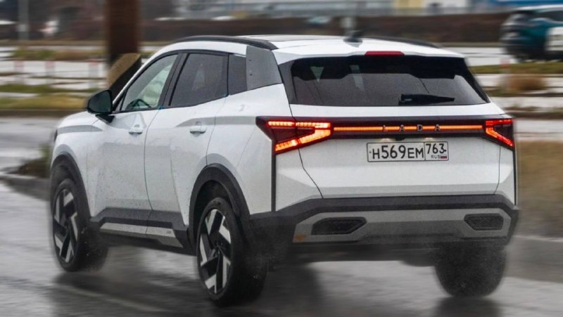 АвтоВАЗ выпустил тестовые образцы Lada Azimut для сертификации АвтоВАЗ выпустил тестовые образцы Lada Azimut для сертификации