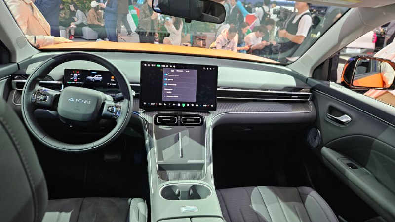 Главные новинки китайского автосалона в Гуанчжоу: GAC представила гибридные модели Главные новинки китайского автосалона в Гуанчжоу: GAC представила гибридные модели