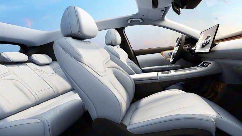 Новый электрокроссовер Changan Nevo Q05 с передовыми функциями за доступную цену Новый электрокроссовер Changan Nevo Q05 с передовыми функциями за доступную цену