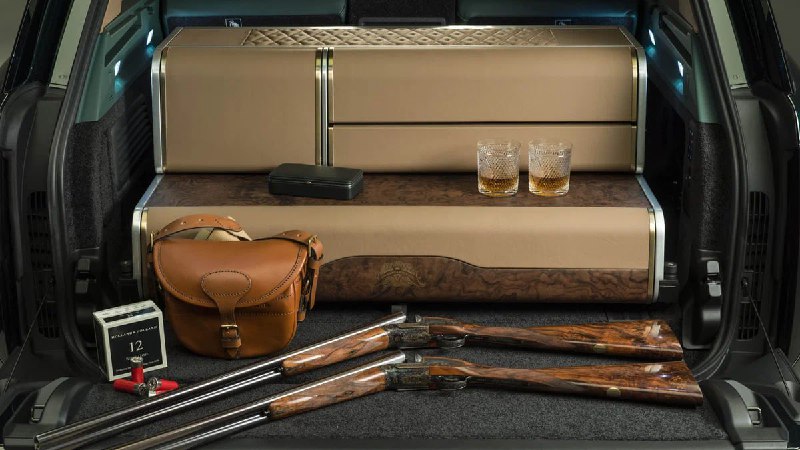 Эксклюзивный внедорожник Range Rover для охотников: премиальный проект от Overfinch и Holland & Holland