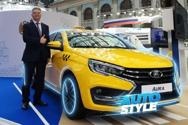 Правительство РФ разрешит самозанятым таксистам использовать личные автомобили для работы