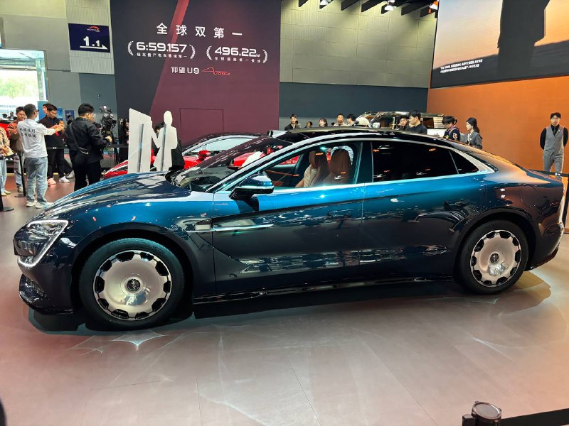 Обновленный BYD Han DM-i Hybrid: мощность и цена выросли