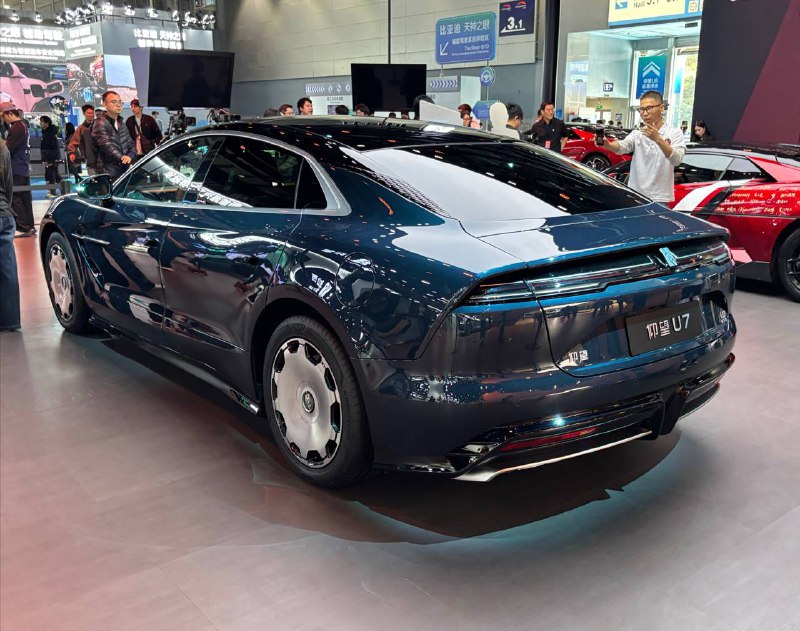 Обновленный BYD Han DM-i Hybrid: мощность и цена выросли